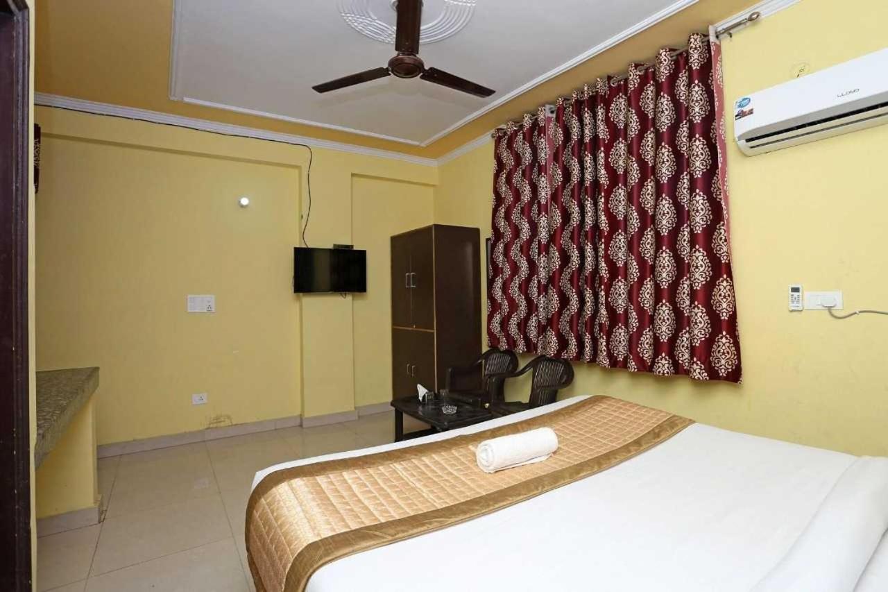 Hotel O Airport Plaza By Palace Nowe Delhi Zewnętrze zdjęcie